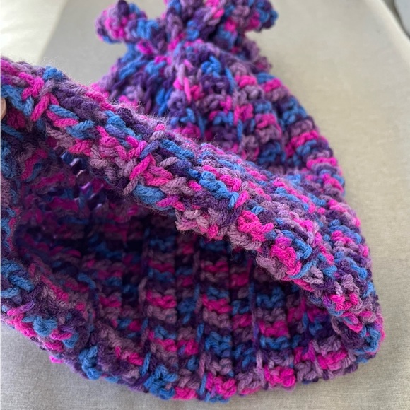 Handmade Crochet Beanie Hat Women’s Purple Blue Knit Winter Cap Colorful Pom Pom - Picture 3 of 4